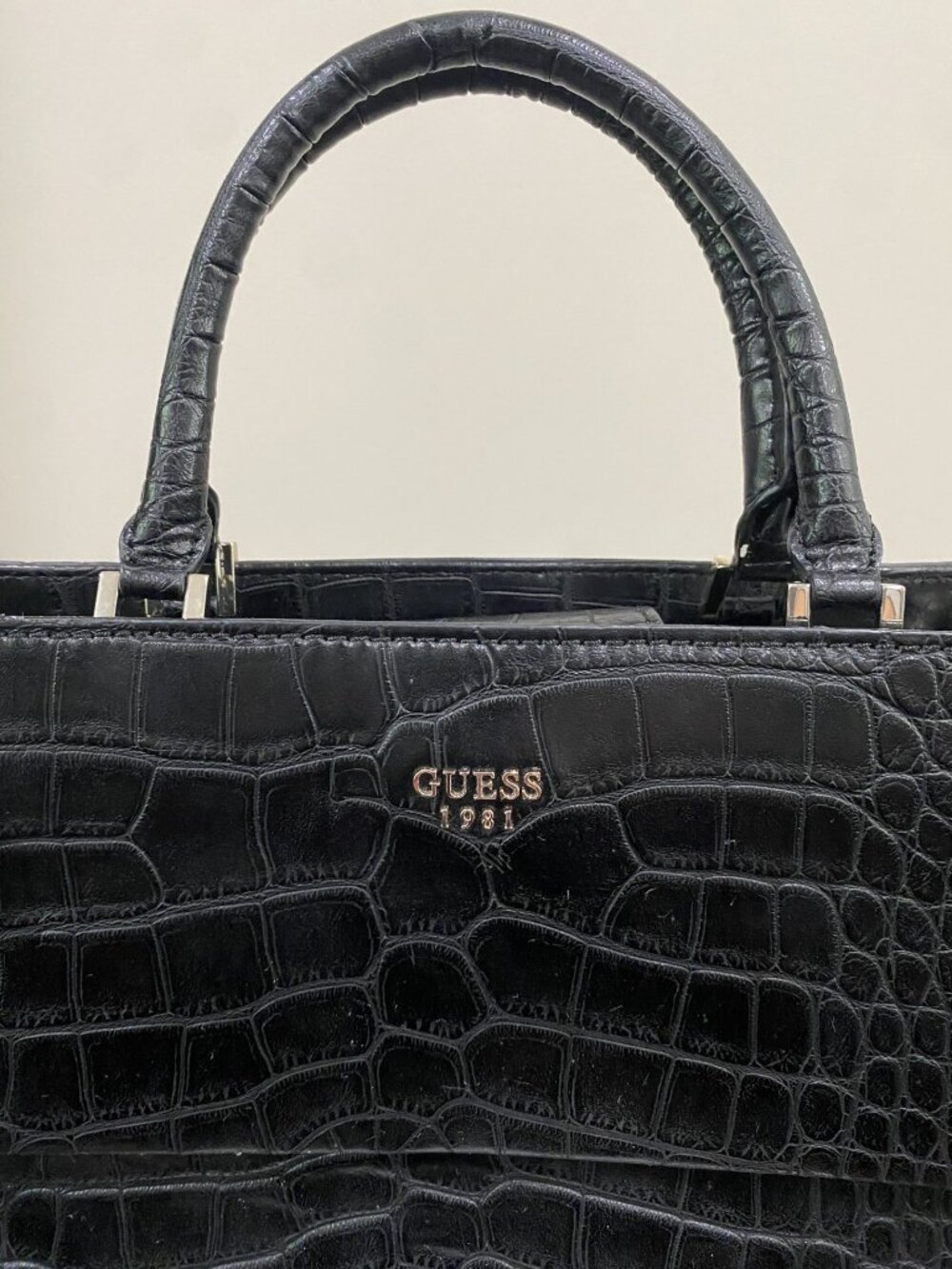 GUESS CATE SATCHEL - Picture 4 of 15